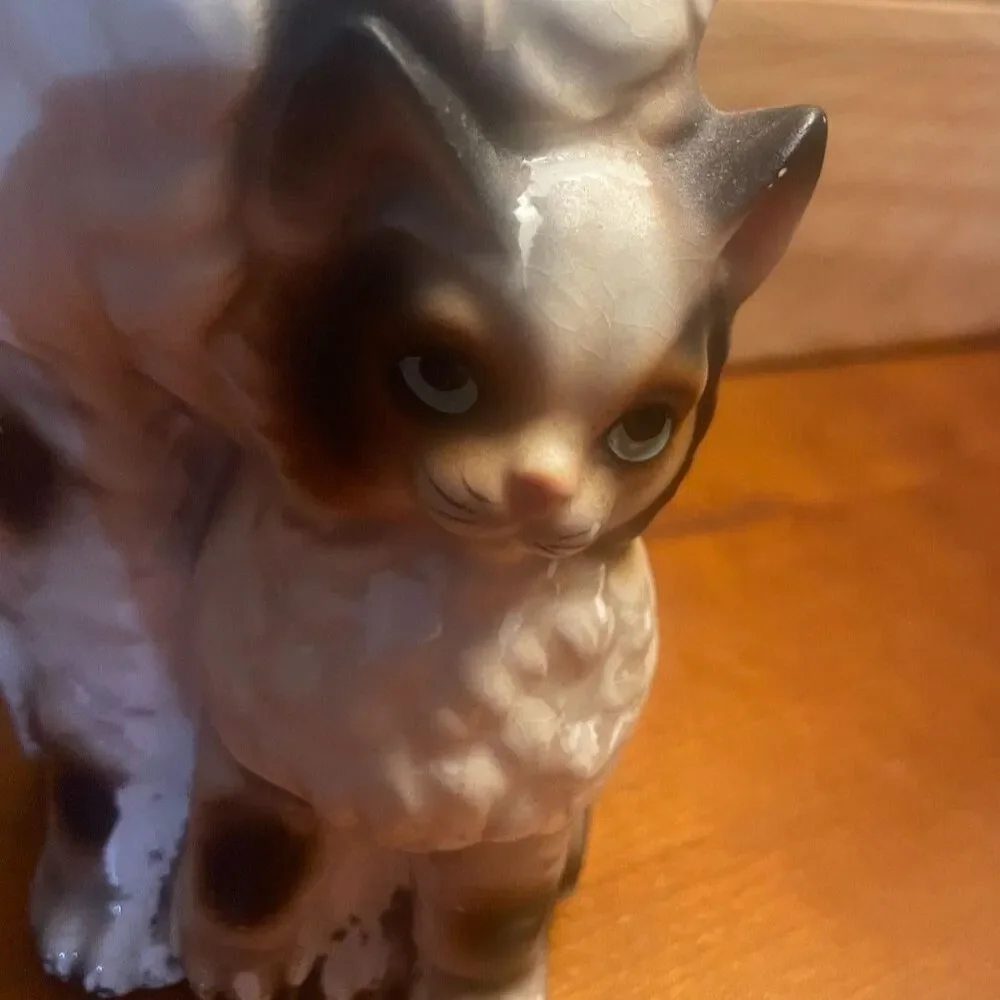 vintage ceramic mother cat with a kitten. 6in tall.